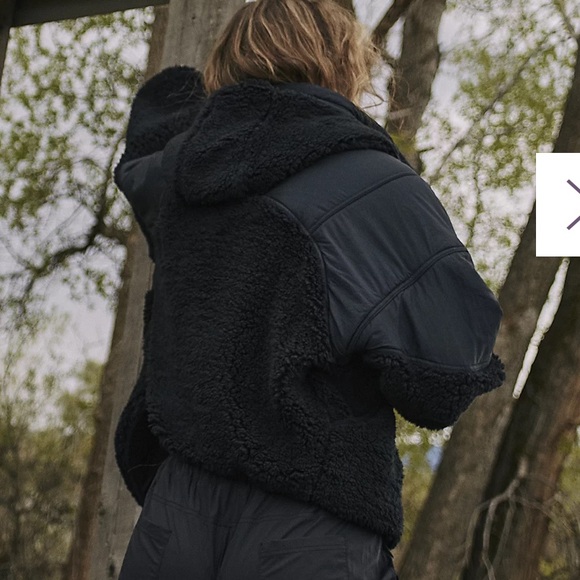 Free people movement adventure awaits fleece, BNWT, size med - Picture 2 of 9